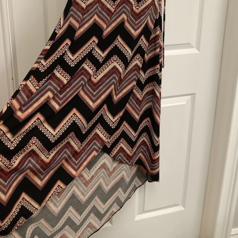 Maurices Dress, Size small, soft flower, Maxie dress multi color pre-owned - Picture 4 of 5